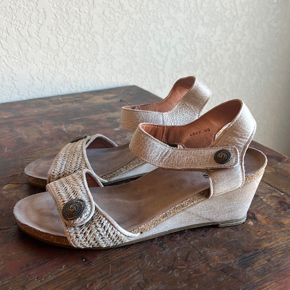 Taos Sandals